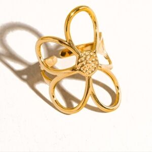 Flanerie Isolde 18K Non-Tarnish Large Floral Ring, Gold, NWT